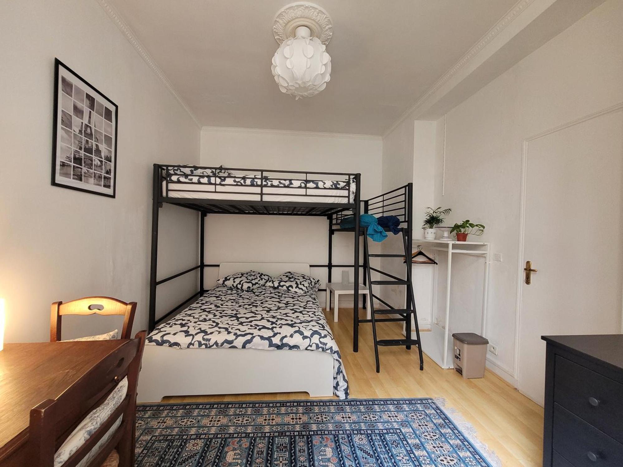 Cozy And Nice Homestay Room - Chambre D'Hote Paris Ngoại thất bức ảnh